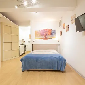  Apartament Tourist House Pratellino - Self Check-in Włochy